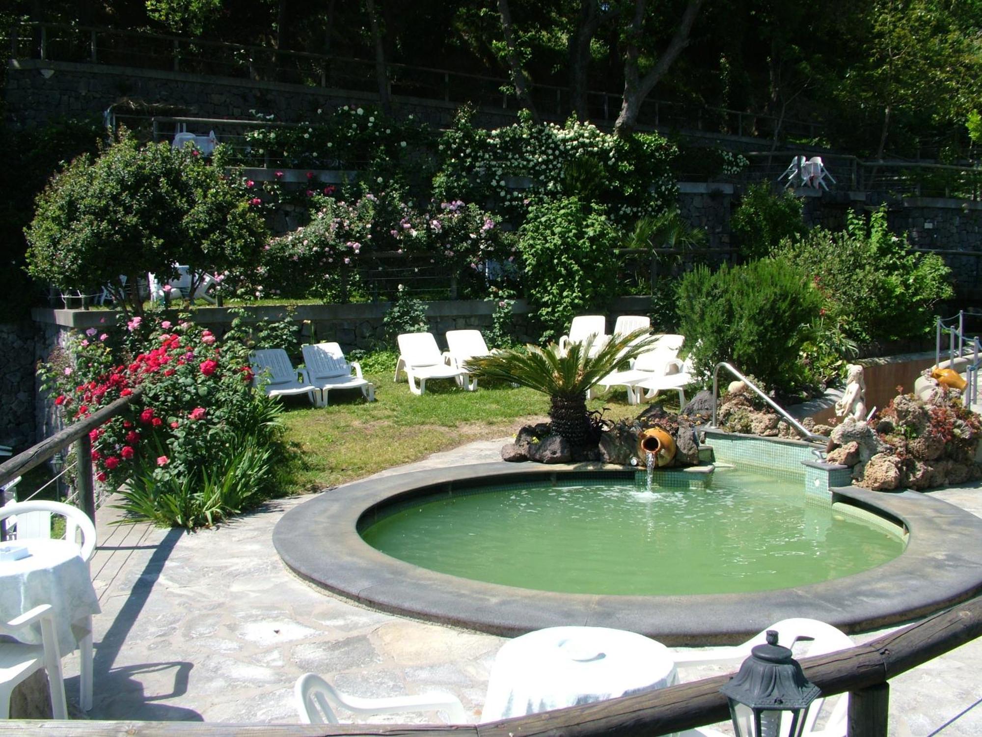 Hotel Giardino Delle Ninfe E La Fenice Иския Екстериор снимка