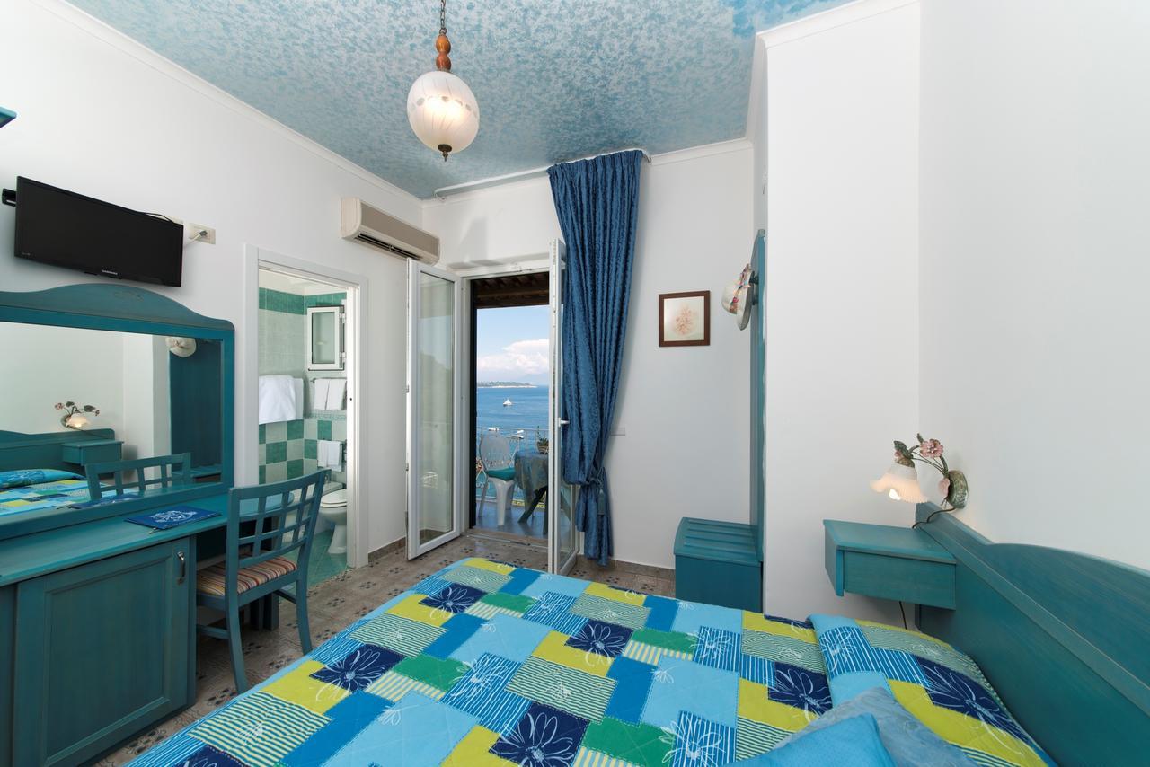 Hotel Giardino Delle Ninfe E La Fenice Иския Екстериор снимка